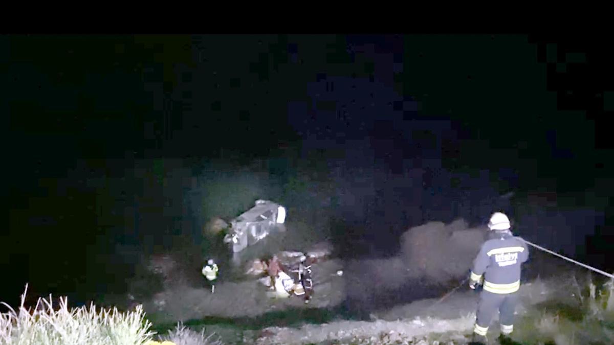 Tekirdağ'da deniz kenarına düşen otomobilde 3 kişi yaralandı