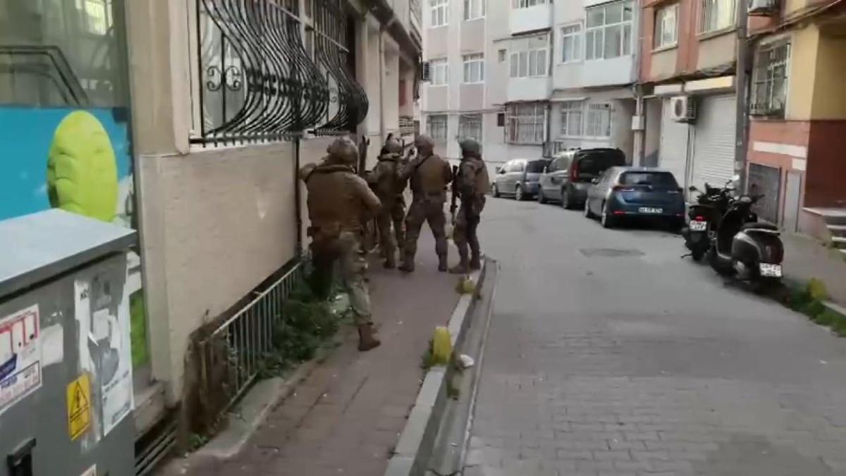 İstanbul merkezli 6 ilde sahte belgelerle ikamet izni aldıran şüphelilere operasyon: 51 gözaltı