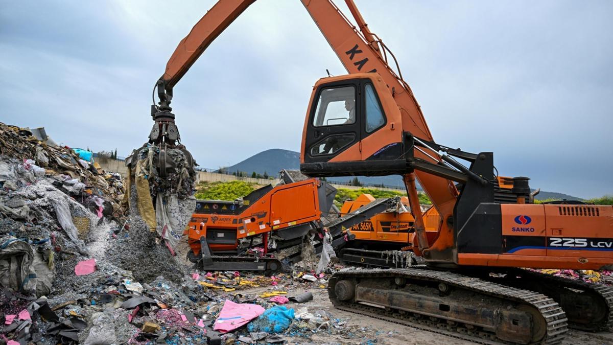 Bornova'da hacimli atıklar yakıta dönüşüyor
