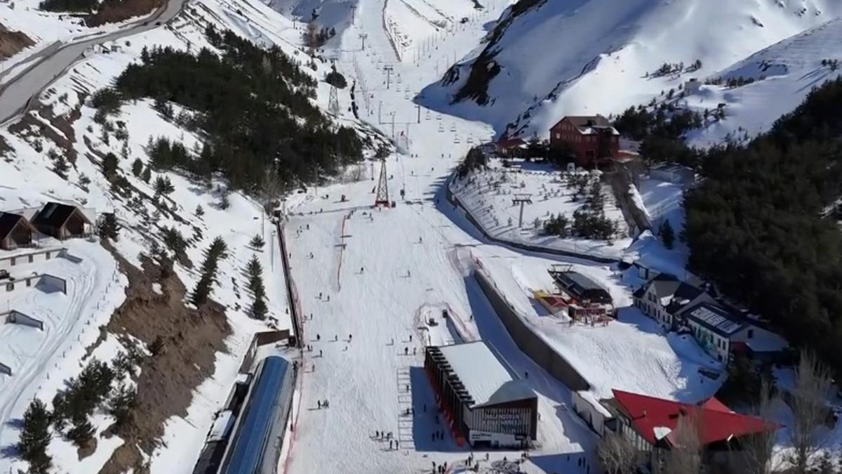 Palandöken'de kayakta 'bahar sezonu'