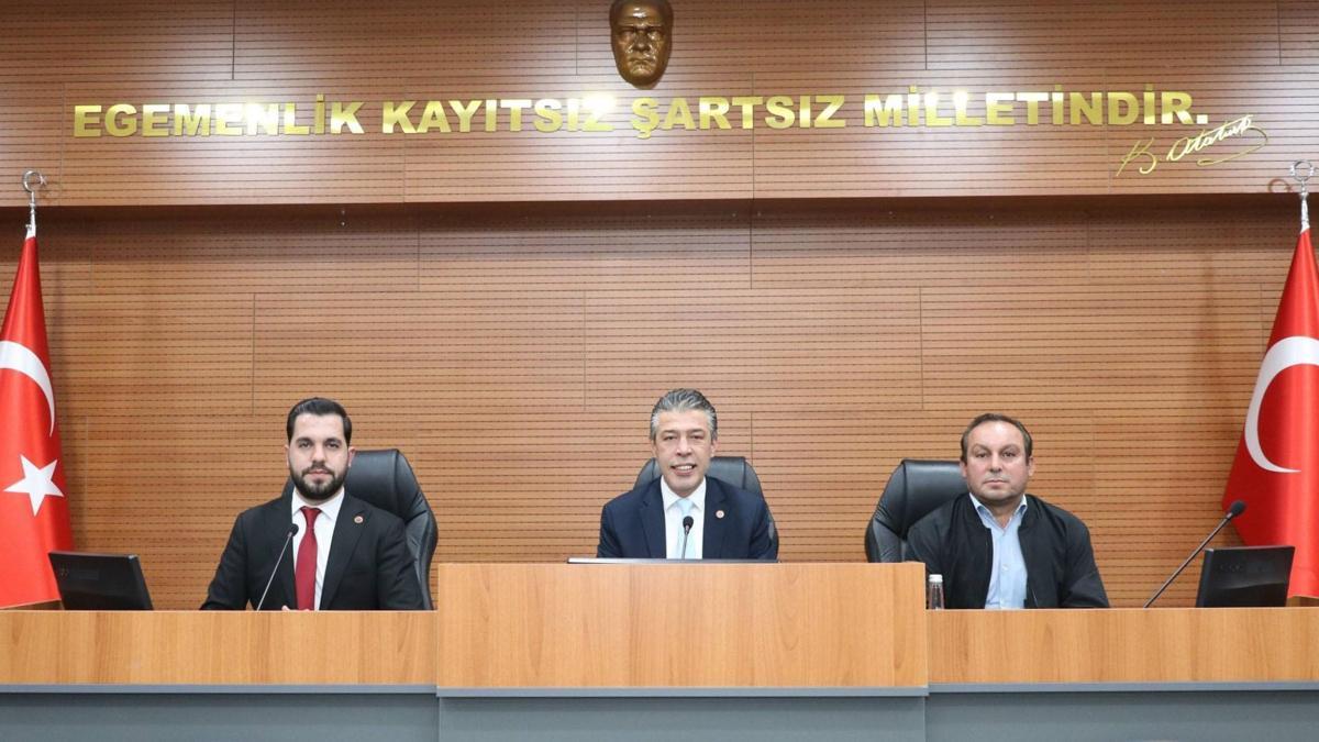 Burdur İl Genel Meclisi Başkanlığına Semih Çelikkaya seçildi