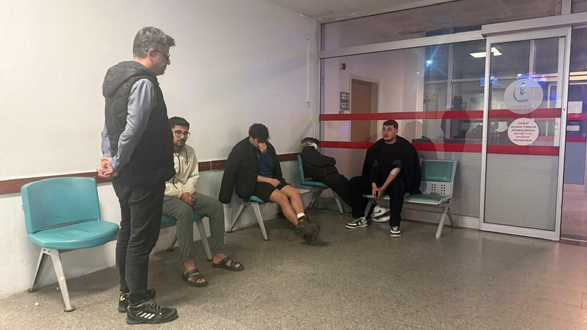 Çanakkalede 73 öğrenci mide bulantısı ve kusma şikayetiyle tedaviye alındı