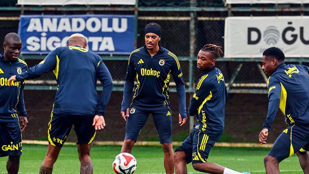 Fenerbahçe'de 8 isim kart sınırında