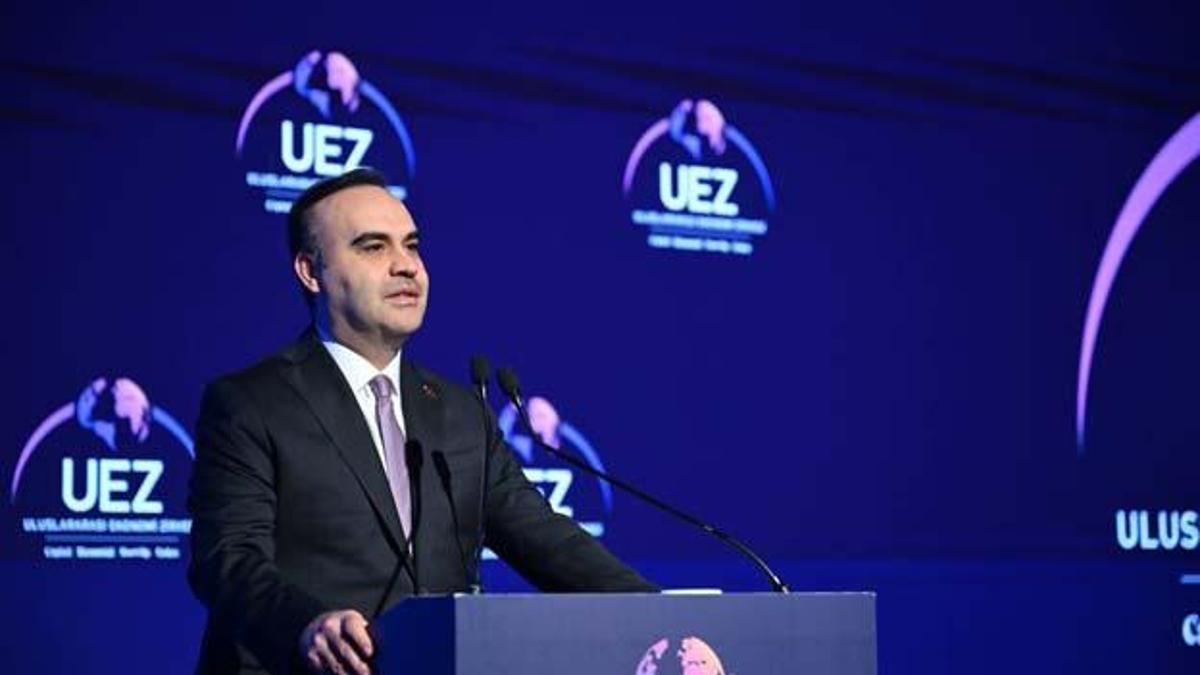 Sanayi ve Teknoloji Bakanı Mehmet Fatih Kacır: Küresel ticaretin merkez ülkelerinden biriyiz