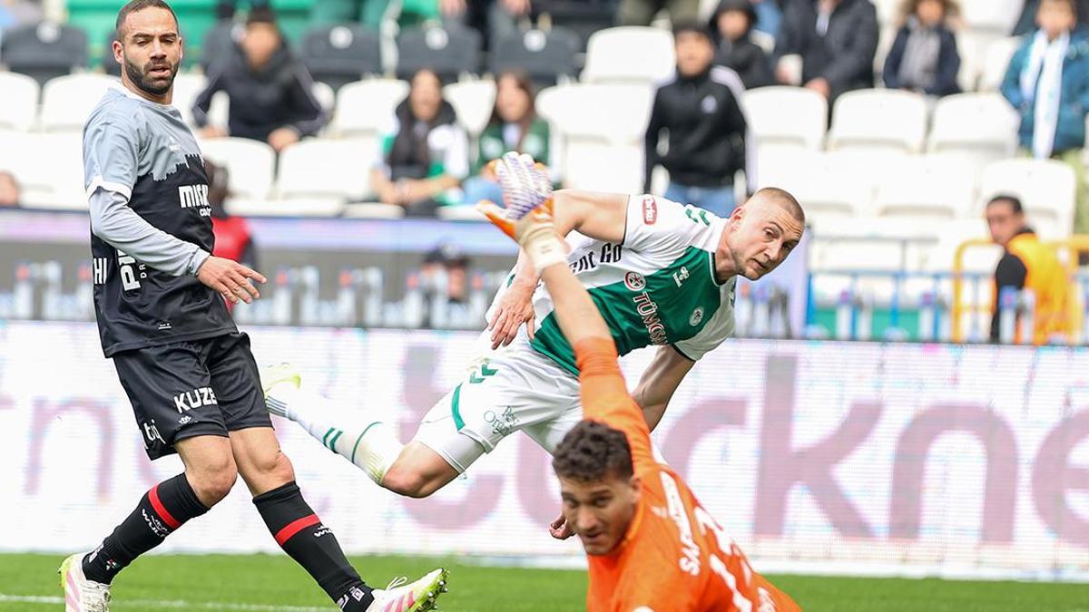 Konyaspor, Fatih Karagümrük’ü rahat geçti