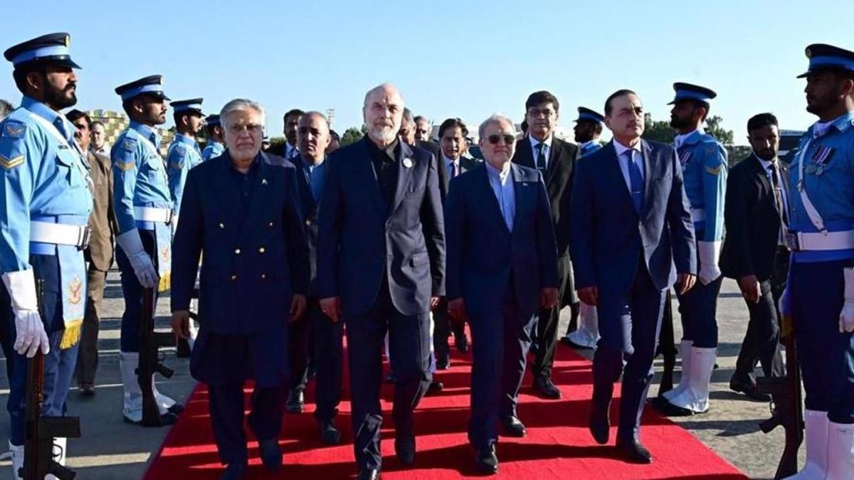 İran heyeti Pakistan’dan ayrıldı