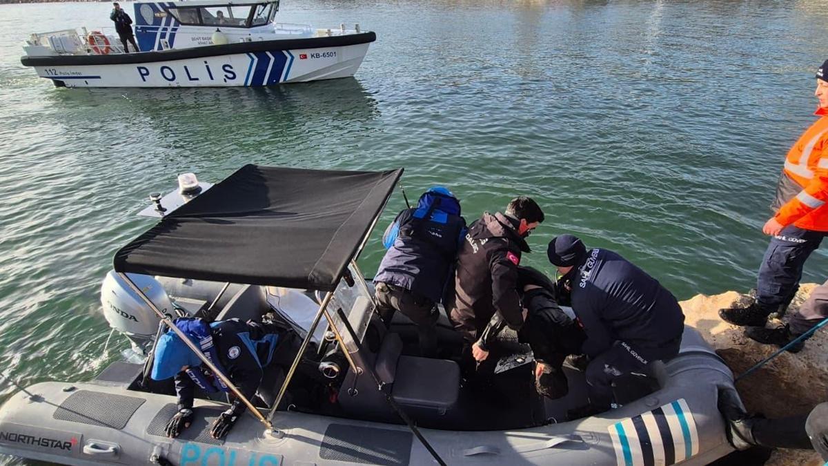 Van Gölü’nde kaybolan 17 yaşındaki Boran'dan acı haber