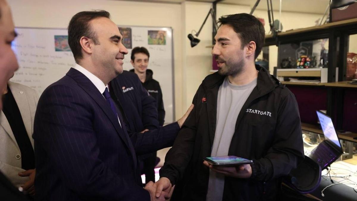 Bakan Kacır: Türk oyunlarında küresel başarıyı artıracağız