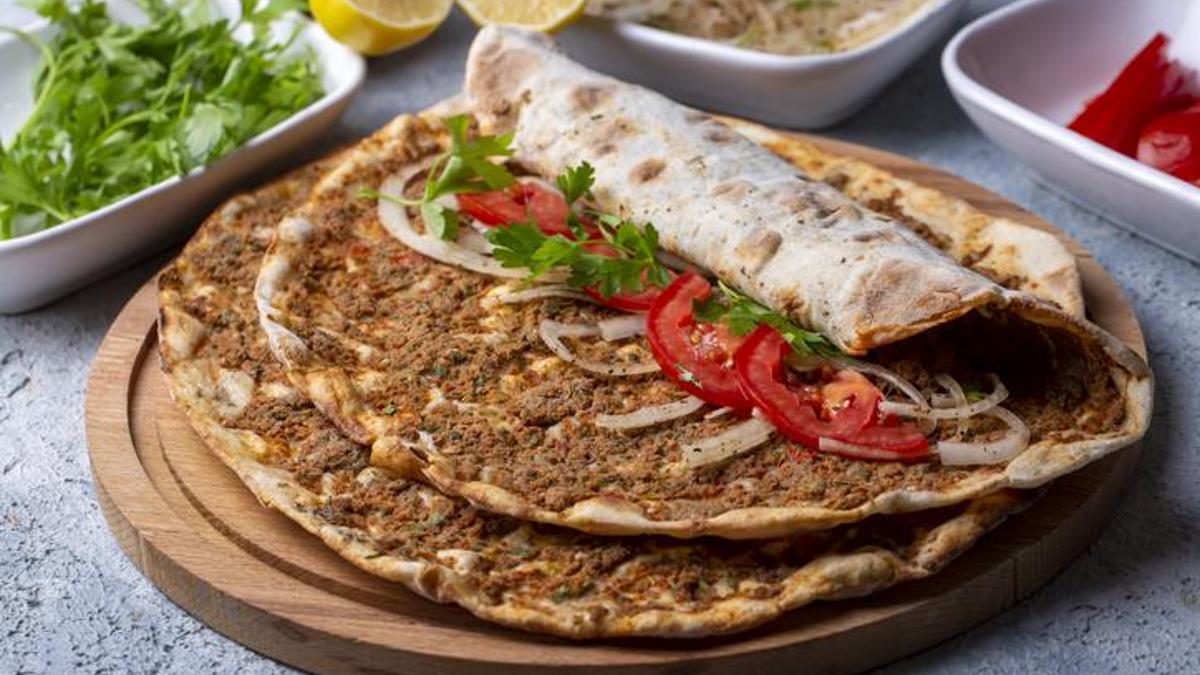 Taklit ve hileli gıda listesi güncellendi! Lahmacunun tadı yine kaçtı...