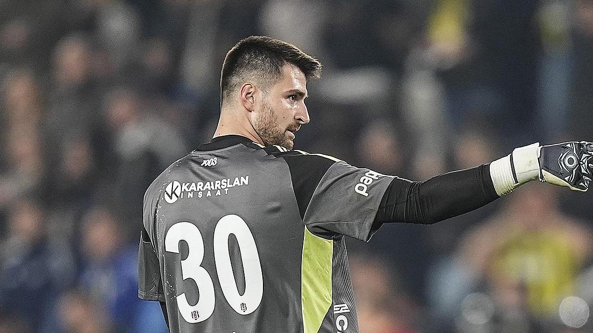 Beşiktaş'ta sözleşmesi soru işareti olan Ersin Destanoğlu ile yollar ayrılabilir