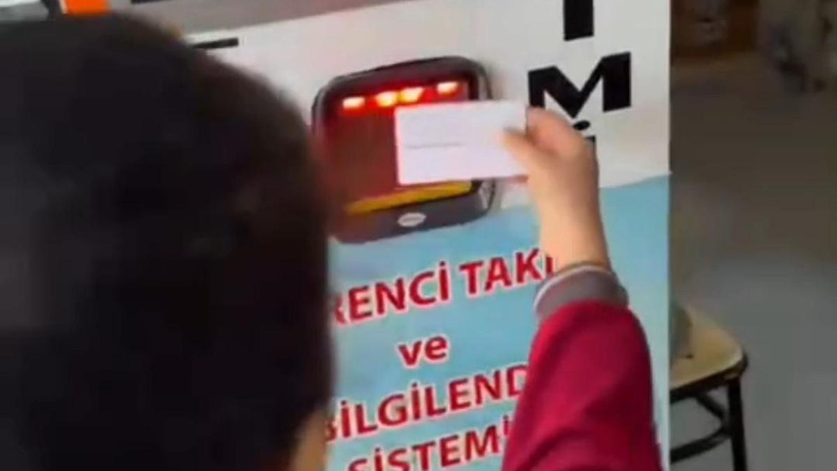 Hatayda ilkokulda veli bilgilendirme sistemi devreye alındı