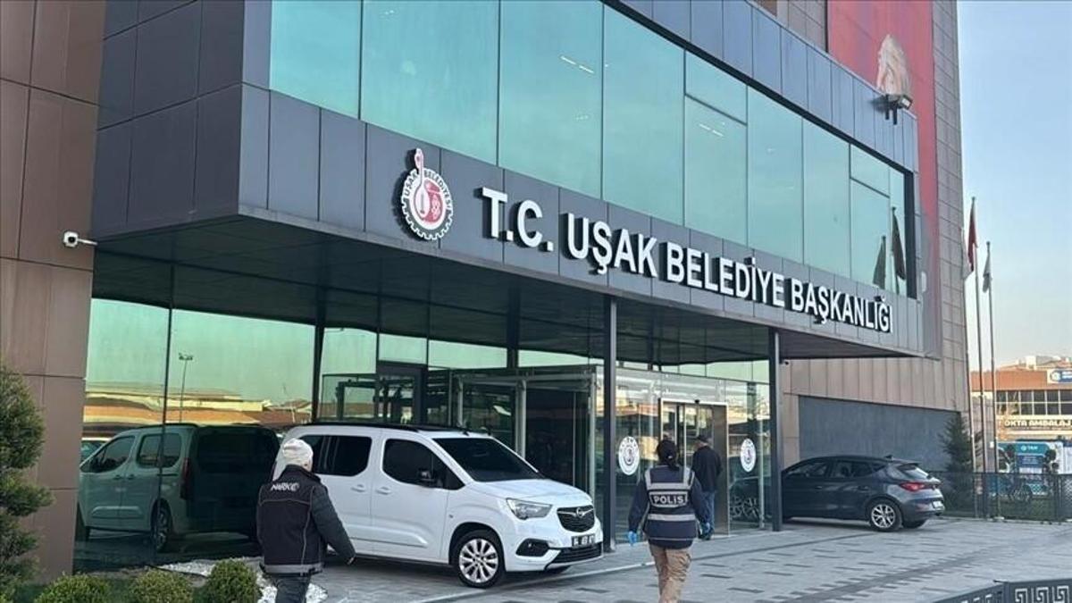 Uşak Belediyesi'ne 2'nci dalga operasyon: 29 kişi adliyeye sevk edildi