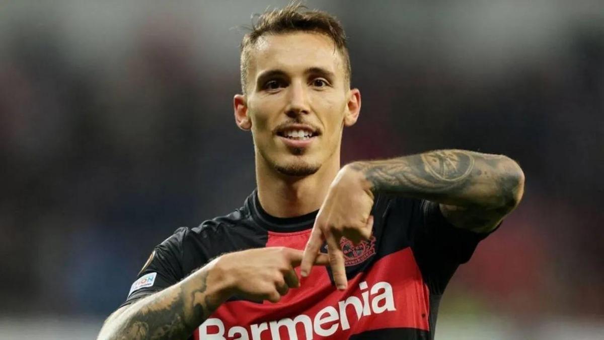 GRIMALDO KİMDİR? Alejandro Grimaldo Beşiktaş'a Mı Geliyor? Kaç Yaşında, Hangi Mevkide Oynuyor? İşte Grimaldo Transfermarkt Bilgileri...
