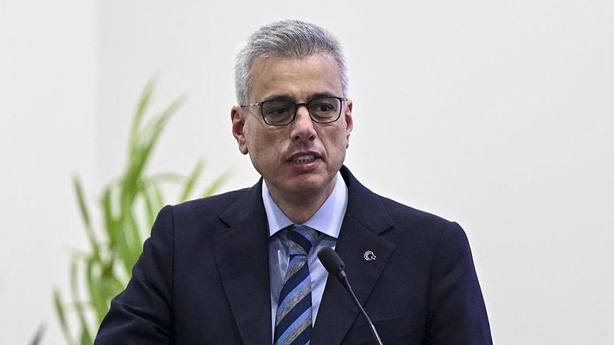 Türkiye’den İran'a 6 TIR ilaç ve tıbbi malzeme yardımı