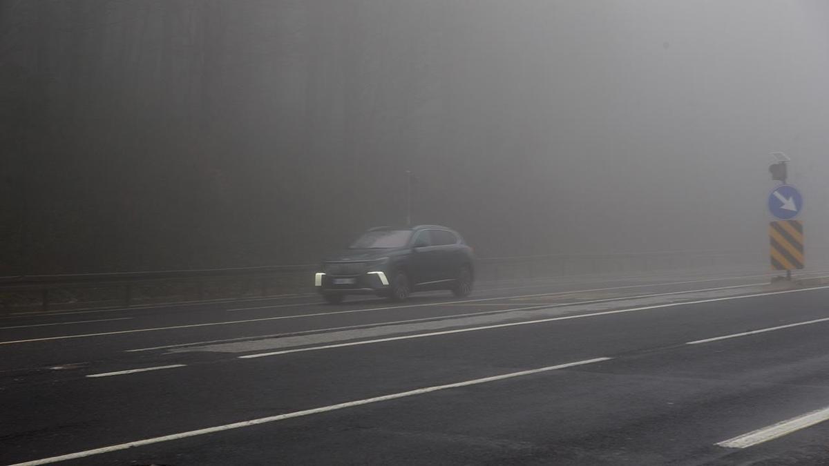 Bolu Dağı’nda yoğun sis: Görüş 30 metreye düştü