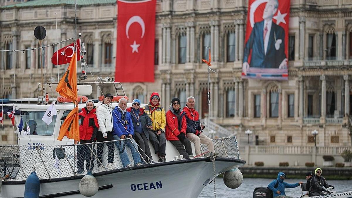 Cumhurbaşkanlığı 7. Uluslararası Yat Yarışları başladı! Boğaz’da 23 Nisan Coşkusu