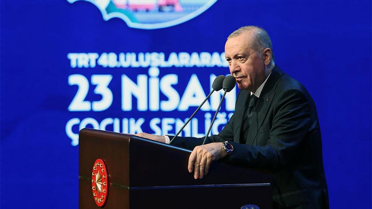 Cumhurbaşkanı Erdoğan çocuklara seslendi: Sanal alem sizi spordan alıkoymasın, dijitaldeki tehlikelere karşı dikkatli olun