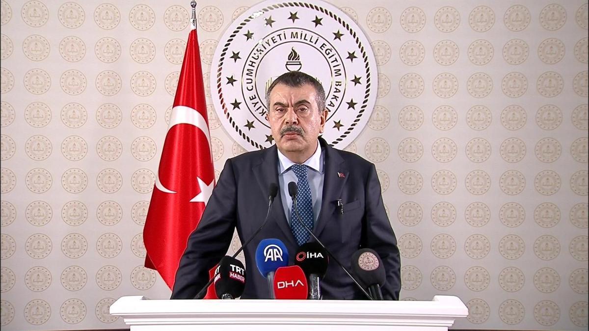 Bakan Yusuf Tekin okullardaki yeni tedbirleri açıklıyor