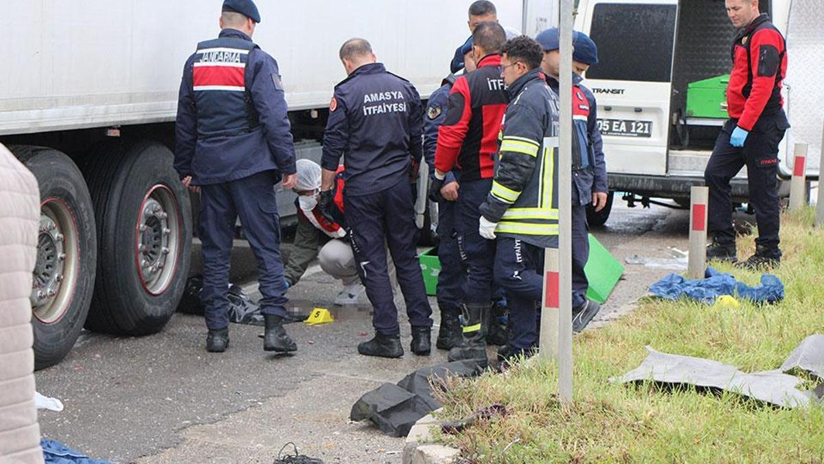 Amasya'da feci kaza: Otomobilden fırlayan bebek hayatını kaybetti