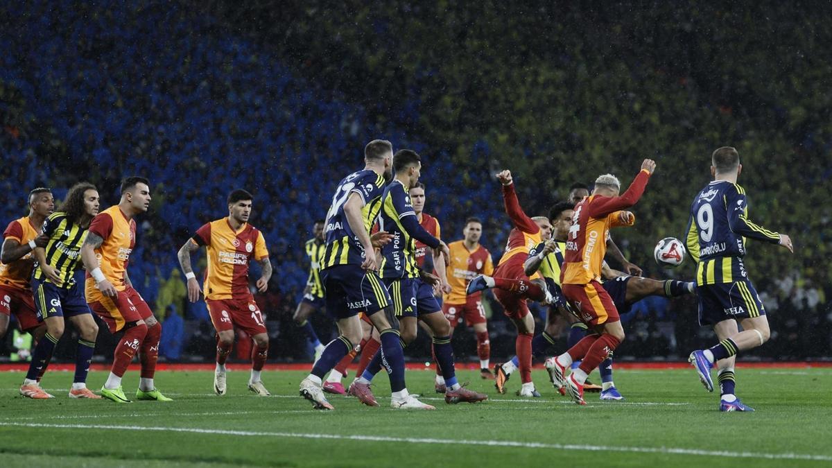 Derbide Süper Lig'in en golcü iki takımı karşı karşıya gelecek