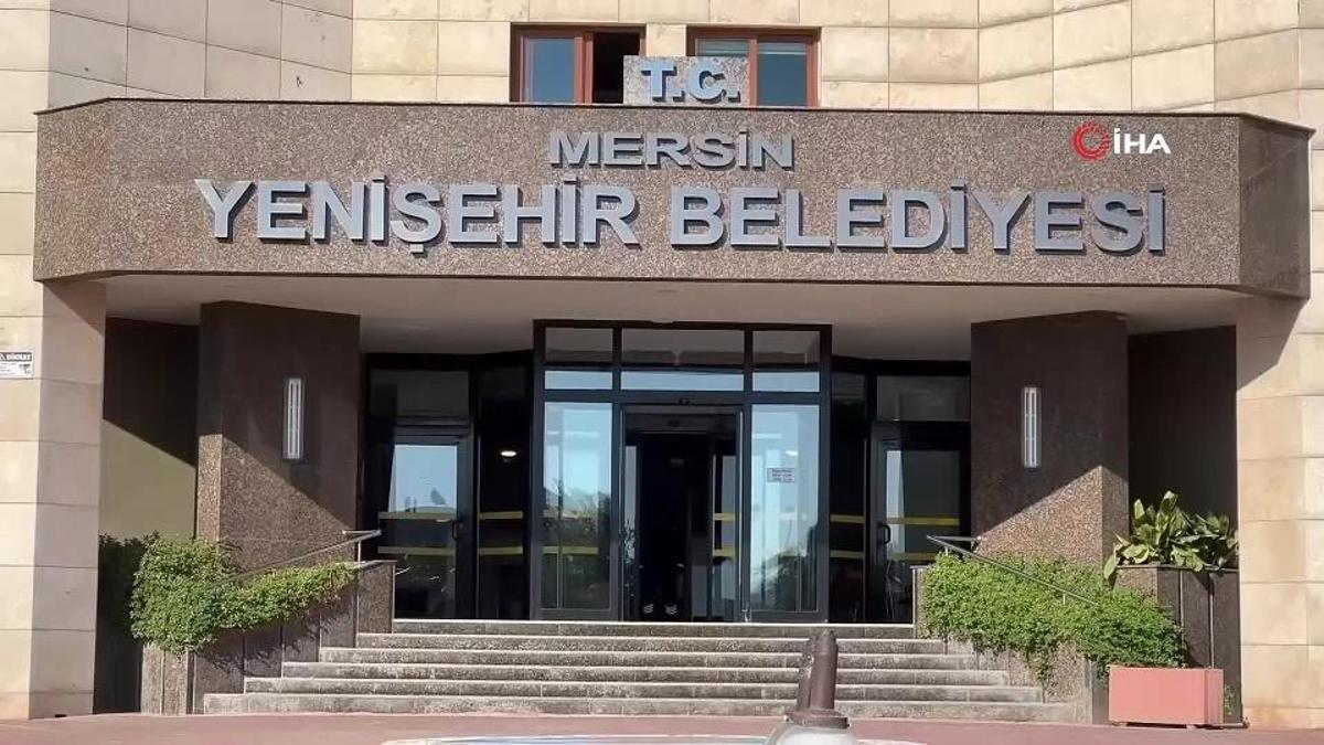 İşe dahi gitmeden 23 ay maaş almış!