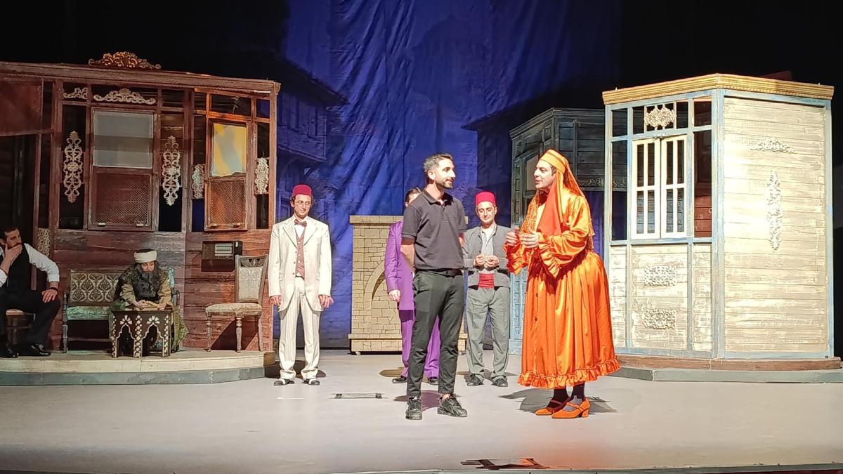 Dilekçeleri kabul edildi, Doğubayazıt'tan Iğdır'a tiyatro oyunu izlemeye gittiler