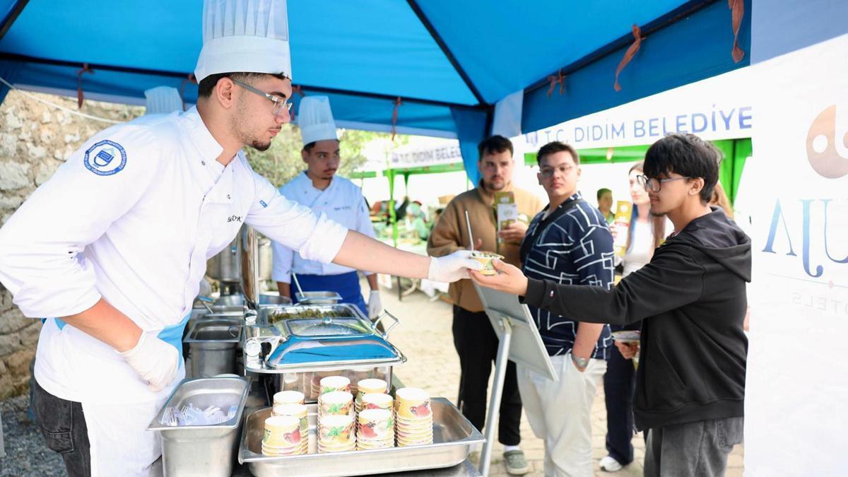Didim 2. Ege Lezzetleri Festivali'ne 2'nci günde de yoğun ilgi