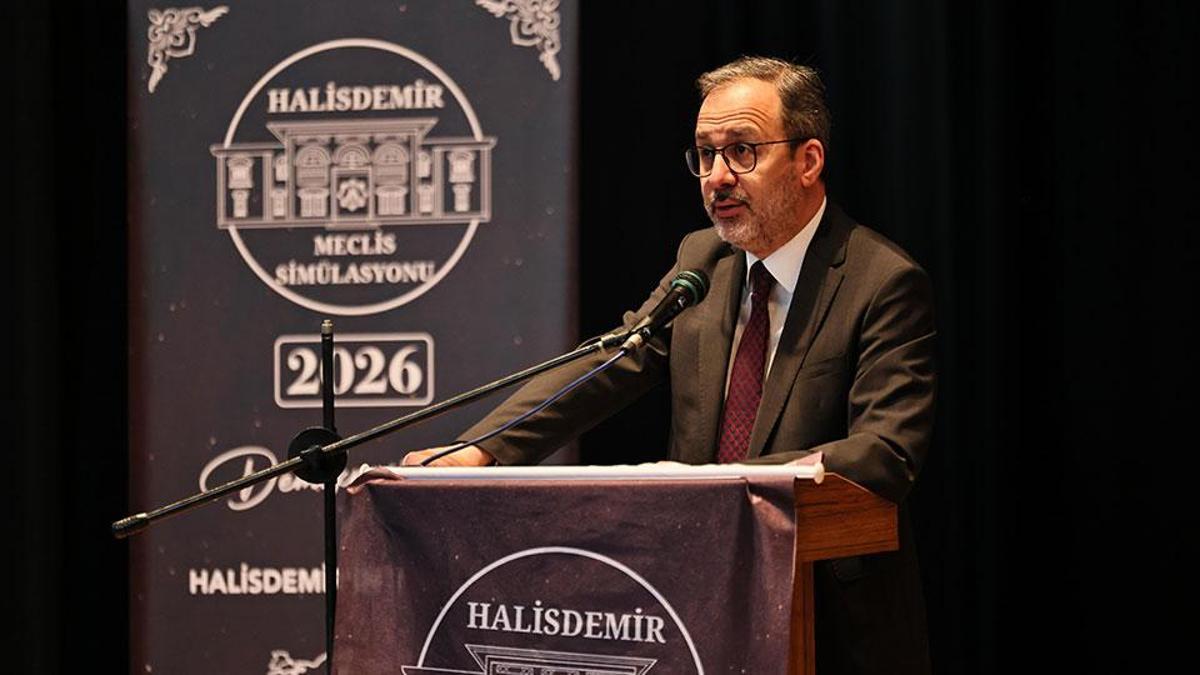 AK Parti İzmir Milletvekili Mehmet Kasapoğlu: "Farklı fikirlerden asla korkmayın"