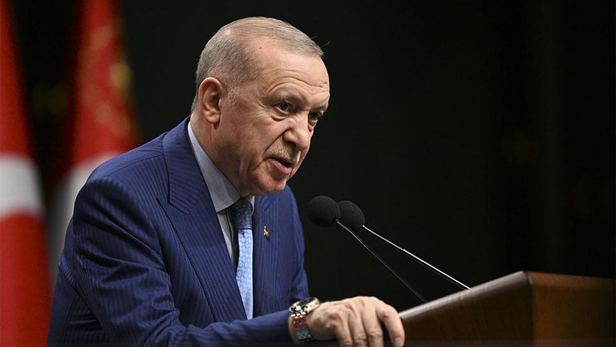 Cumhurbaşkanı Erdoğan'dan sanal medyaya 15 yaş sınırı yorumu