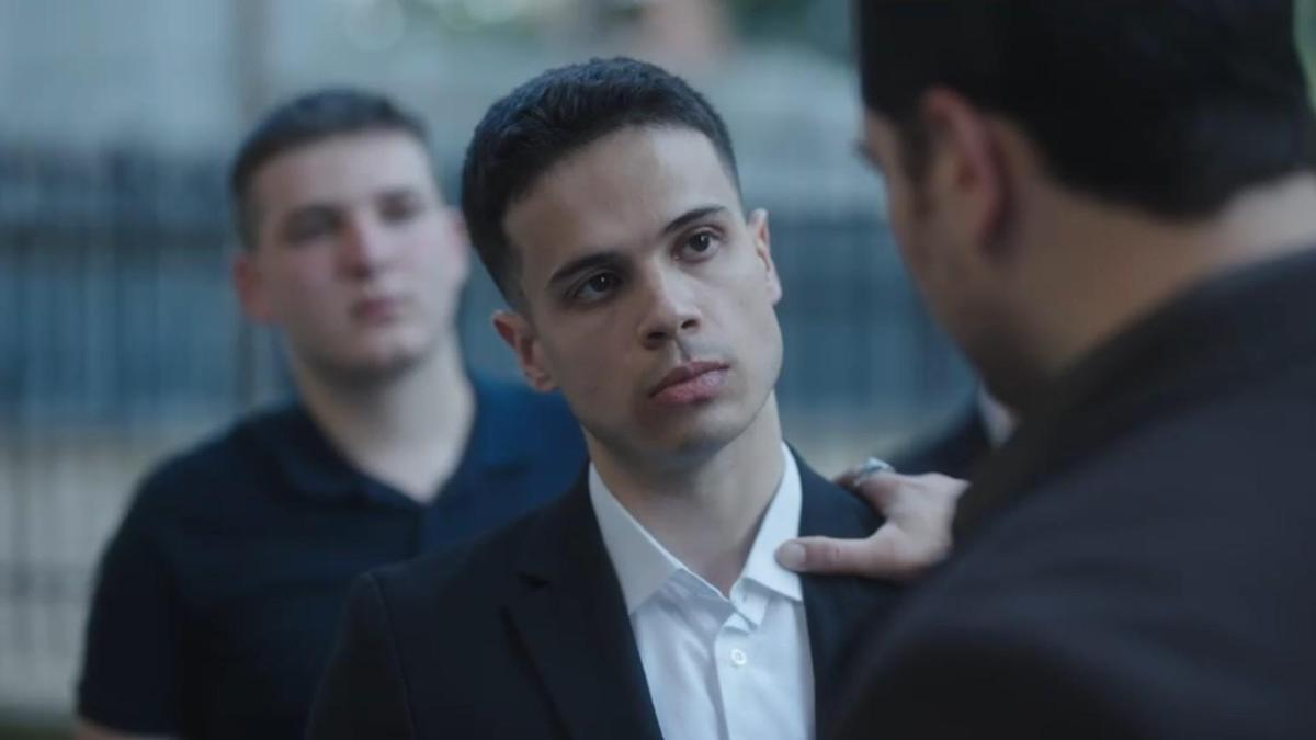 Eşref gençlere hayat dersi verdi! 'Kalem tutacaksınız'