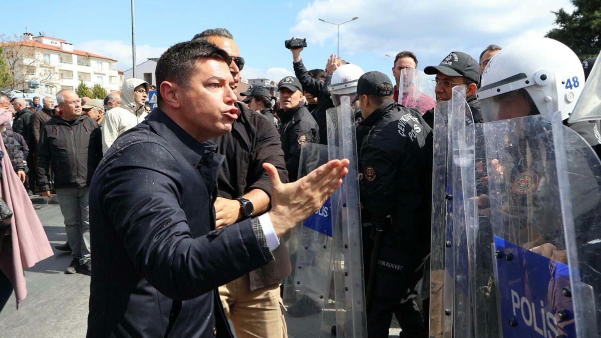 Polise saldırdığı öne sürülen belediye başkanına 5 ay hapis