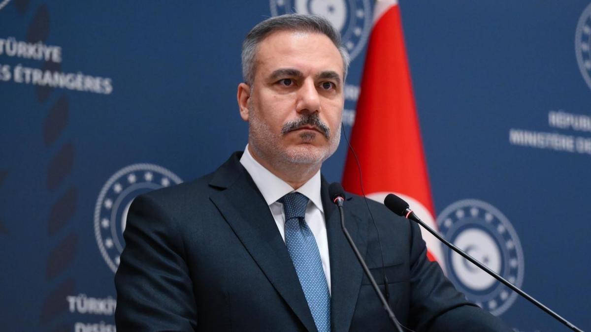 SON DAKİKA... Dışişleri Bakanı Hakan Fidan, İranlı mevkidaşı Arakçi ile görüştü