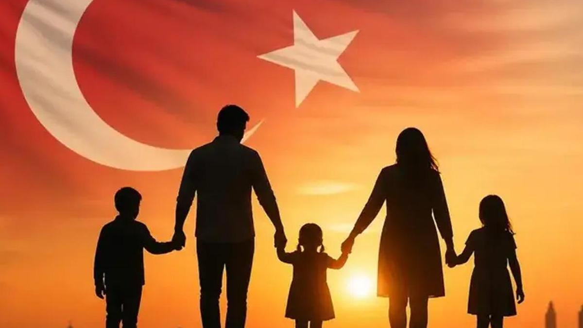 Kabine üyelerinden 'Aile ve Nüfus On Yılı Genelgesi' paylaşımı