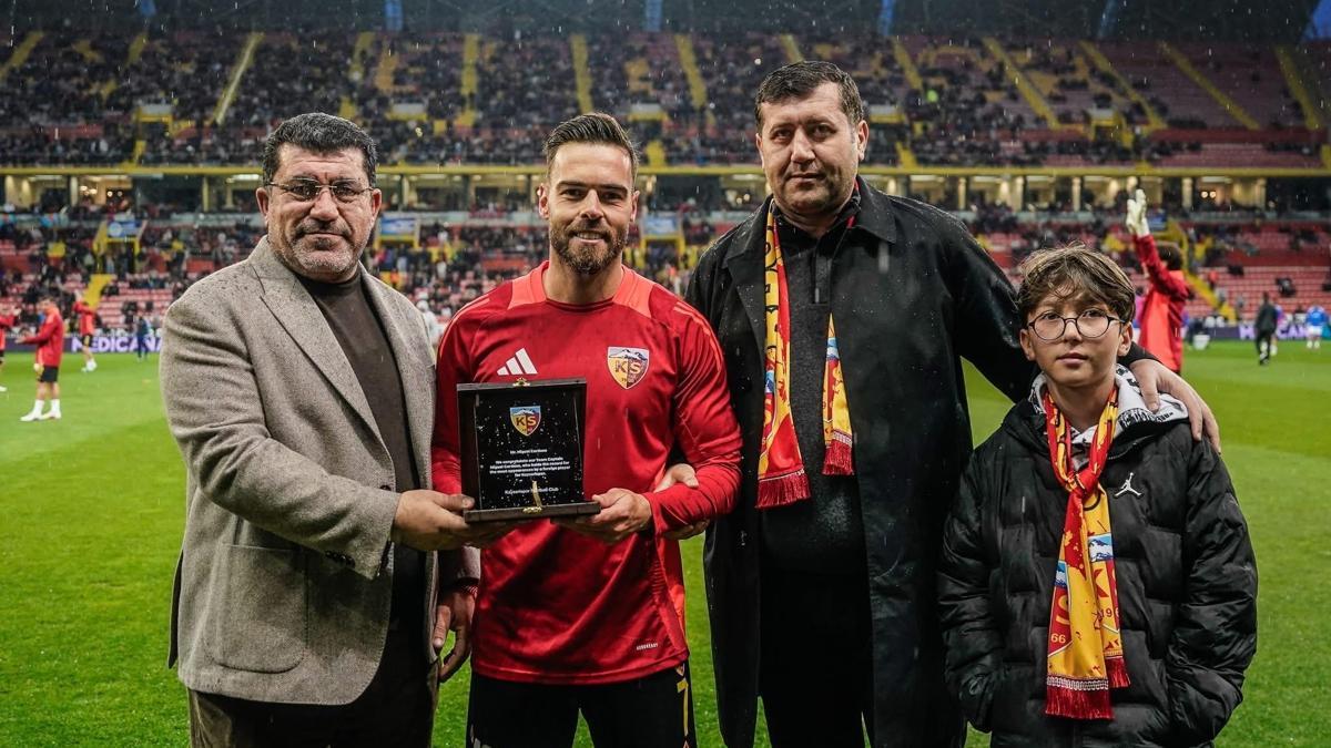 Kayserispor'un kaptanı Cardoso, kulüp tarihine geçti
