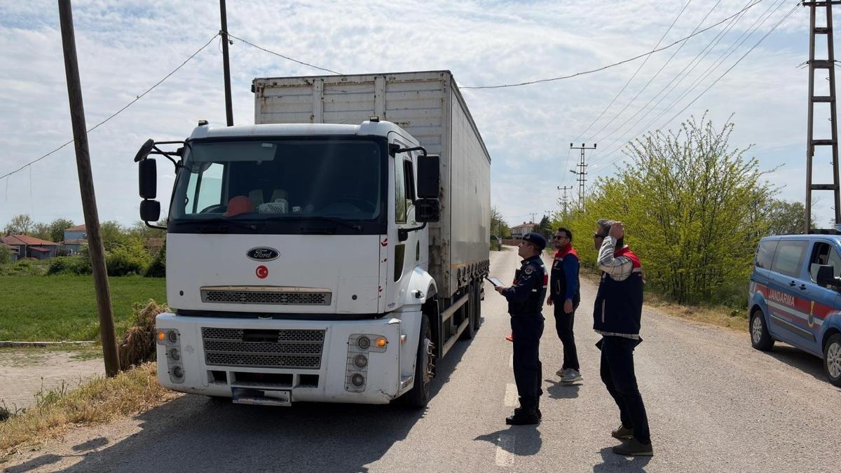 Edirnede Kurban Bayramı öncesi hayvan sevklerine denetim