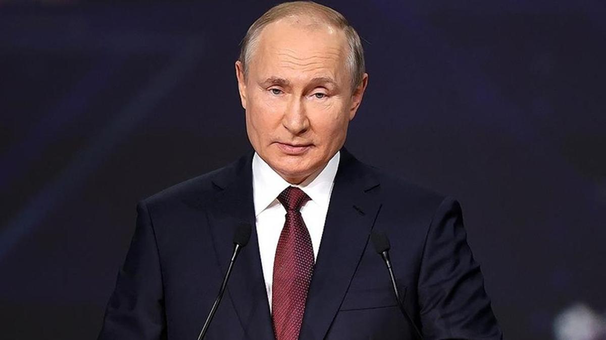 Putin, Zafer Günü vesilesiyle 8-9 Mayısta Ukraynada ateşkes ilan etti