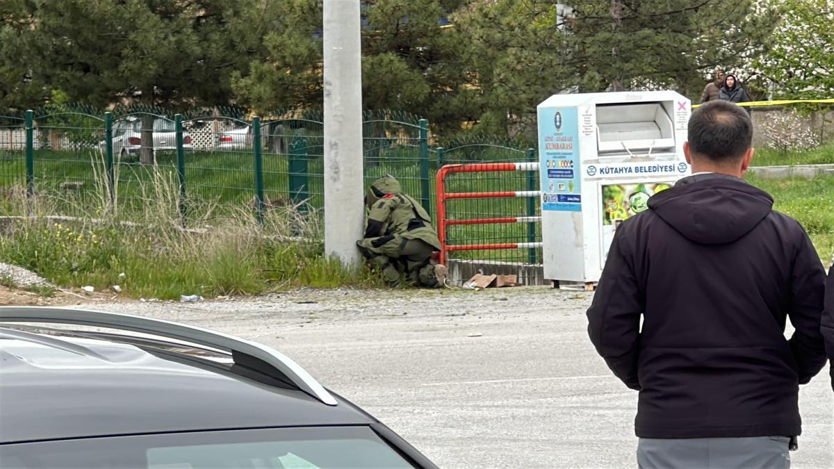 Kütahyada fünye ile patlatılan çanta, boş çıktı