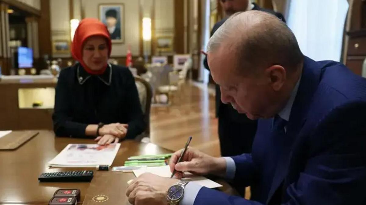 Cumhurbaşkanı Erdoğan, Türk Kızılayı'na kurban bağışında bulundu