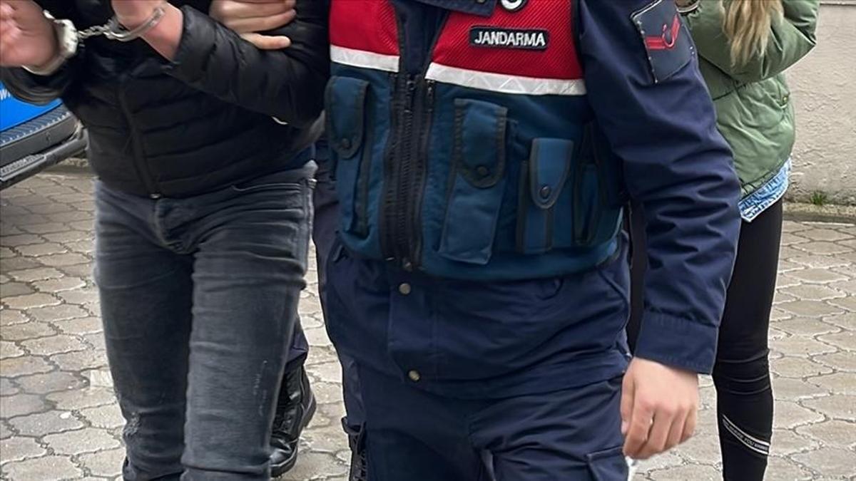 30 ilde zehir tacirlerine darbe