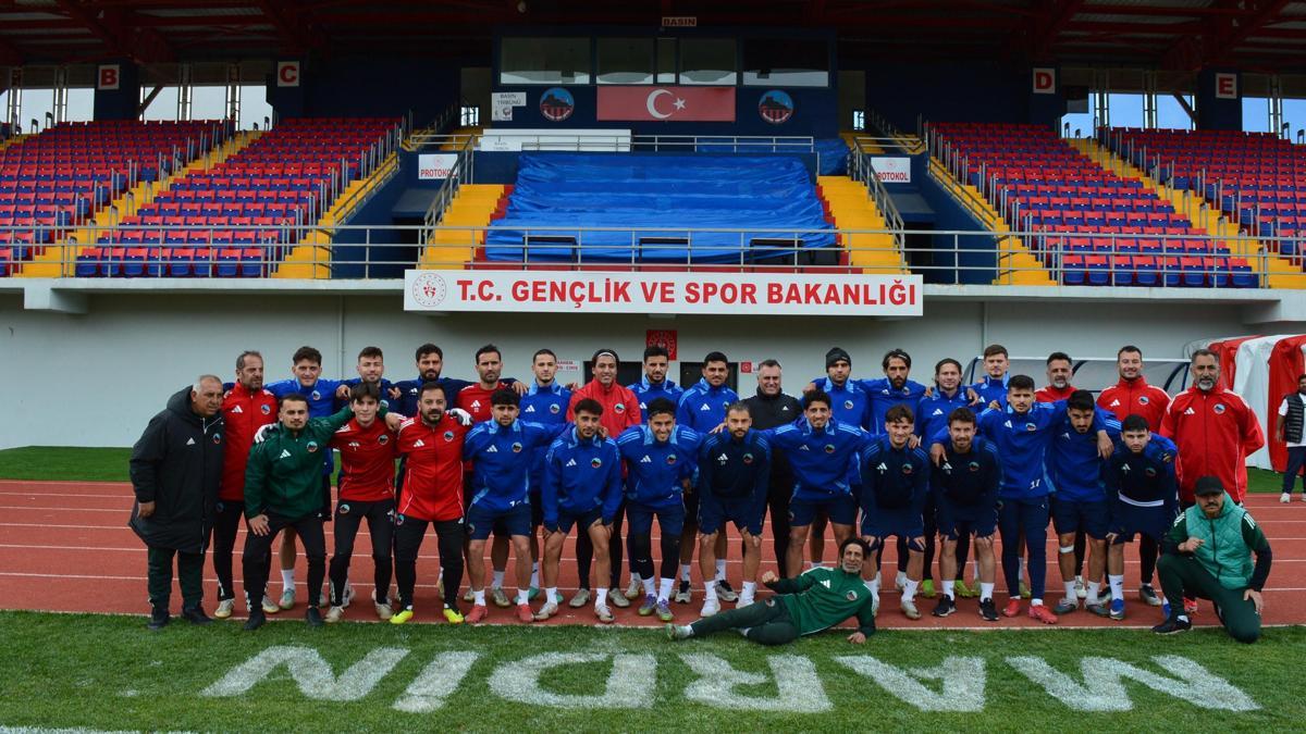 Mardin 1969 Spor Teknik Direktörü Bülent Akan: 1’inci Lig’e bir adım kaldı