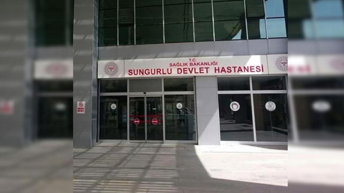 Yurtta panik: 77 öğrenci hastanelik oldu