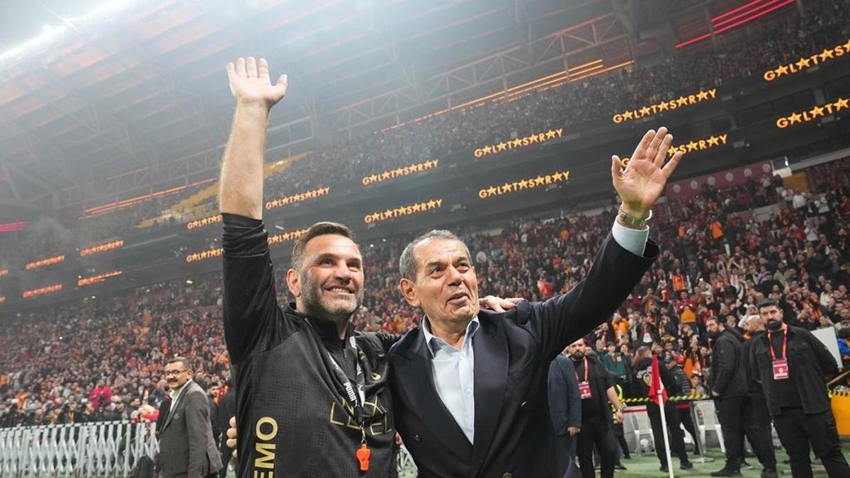 Dursun Özbek sözleşmeyi hazırladı! Okan Buruk'a yeni teklif...