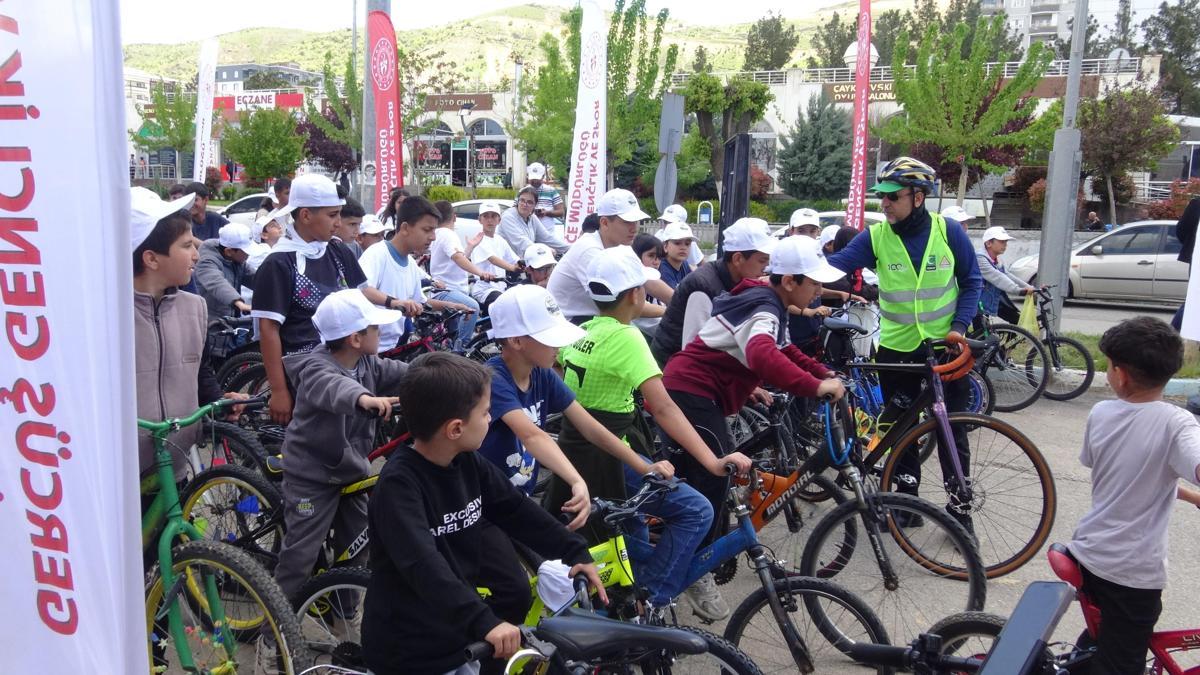Gercüşte bahar şenliği düzenlendi