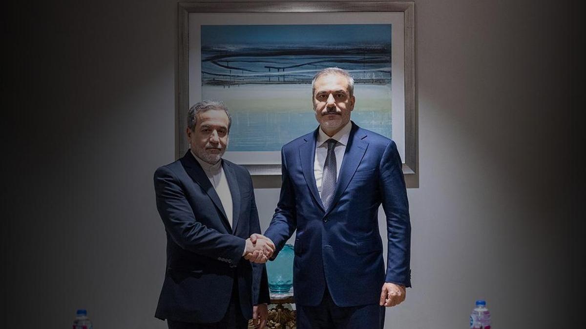 Bakan Fidan, İranlı Mevkidaşı Arakçi ile Görüştü