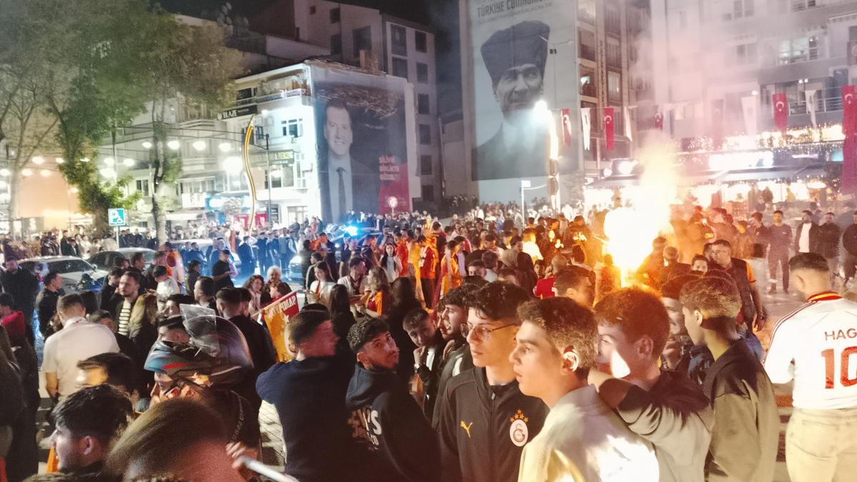 Silivri'de Galatasaray'ın şampiyonluğu kutlandı