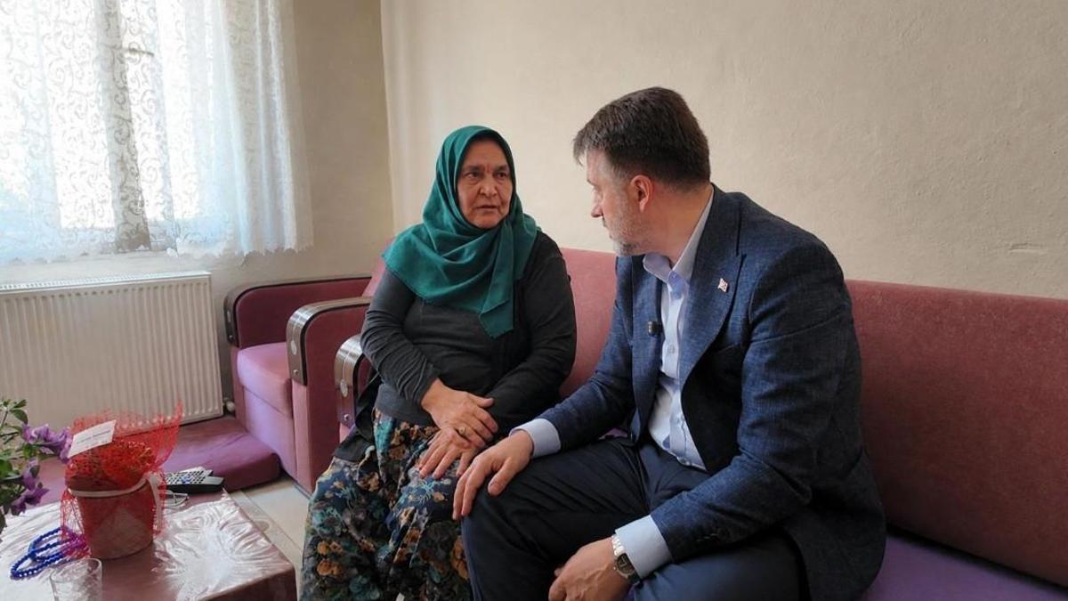 Bursada Anneler Gününde şehit anneleri unutulmadı
