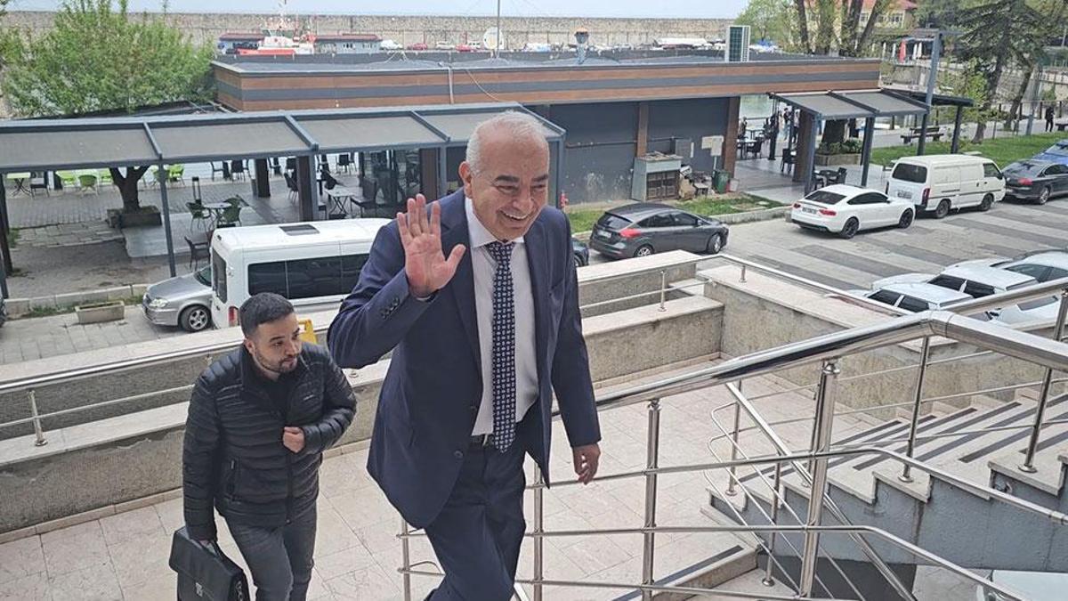 Eski belediye başkanı adliyede: Devrek Belediyesi'ne yönelik 'yolsuzluk' davası