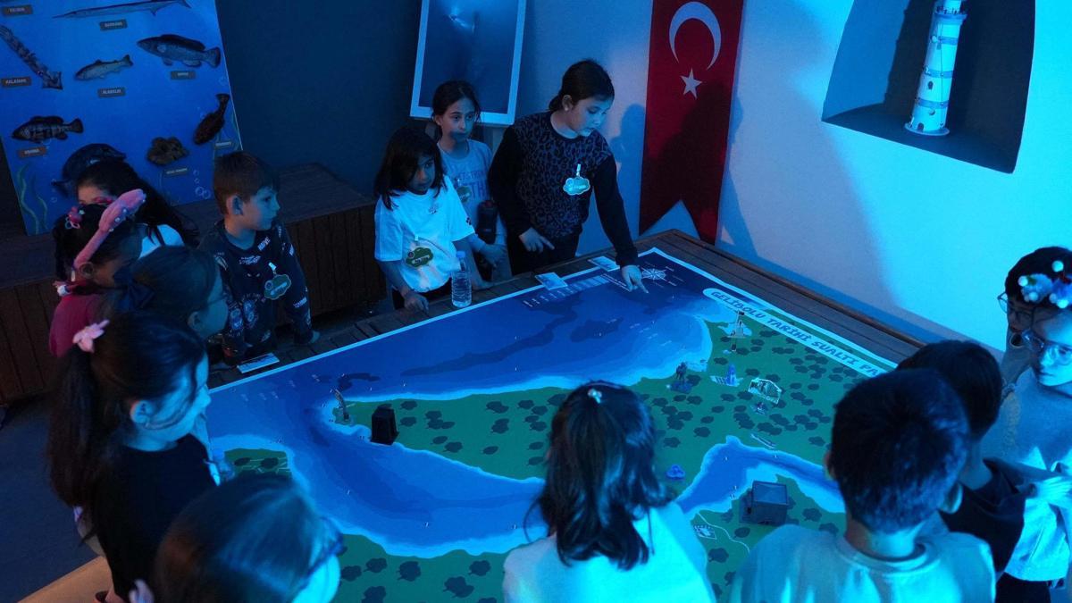 Çocuklar, Çanakkale'nin derinliklerini keşfetti