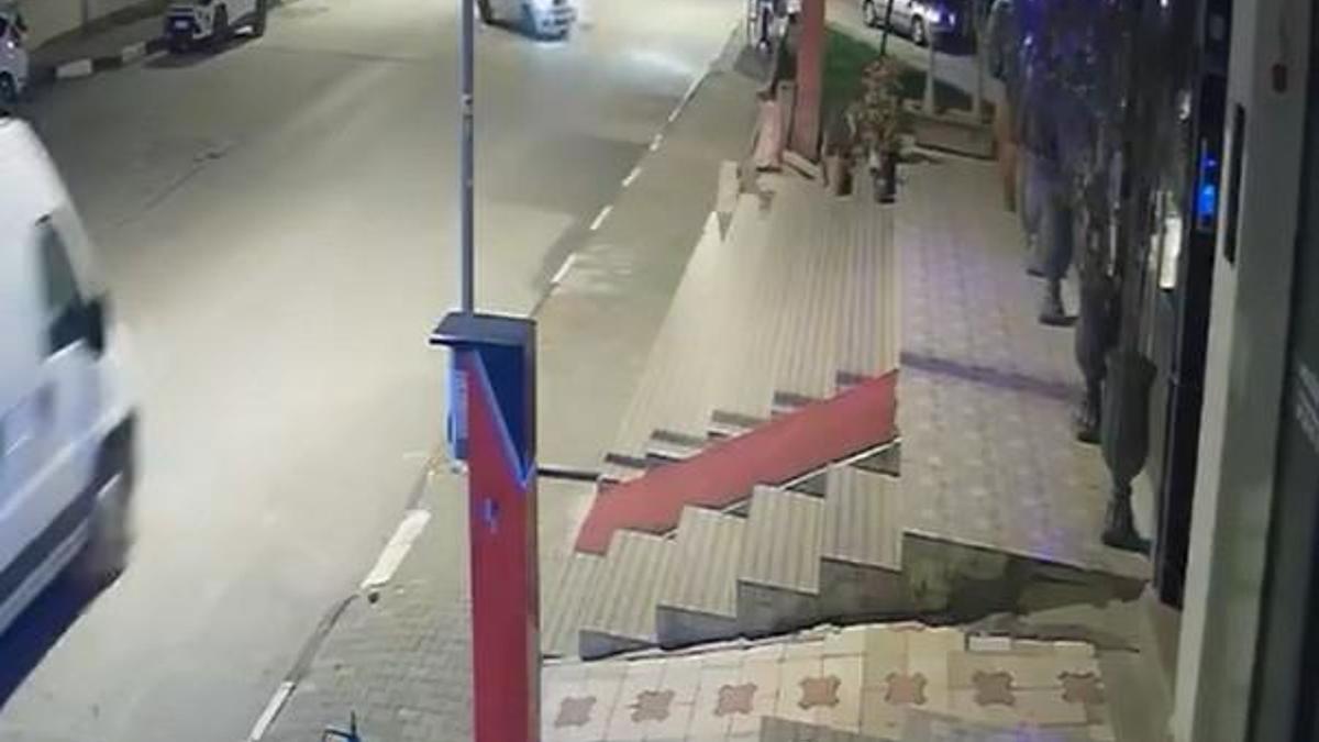 Tokatta 2 otomobilin çarpıştığı kaza kamerada