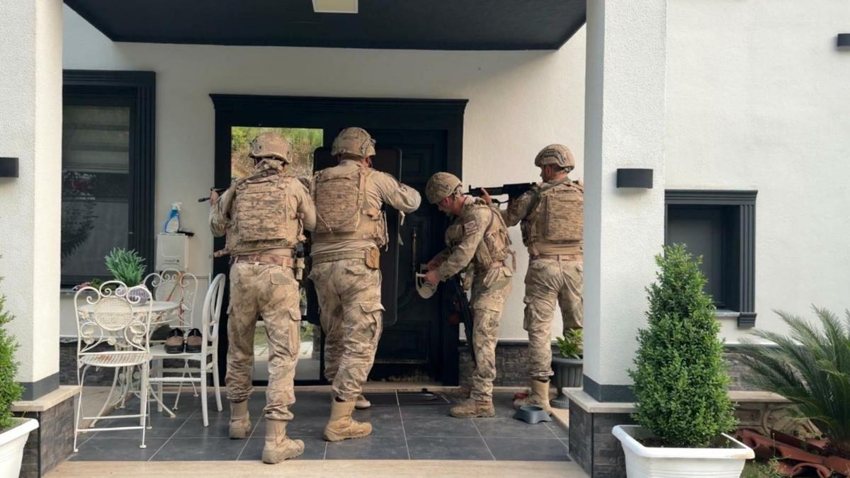 Muğla merkezli 5 ilde suç örgütüne operasyon: 12 gözaltı